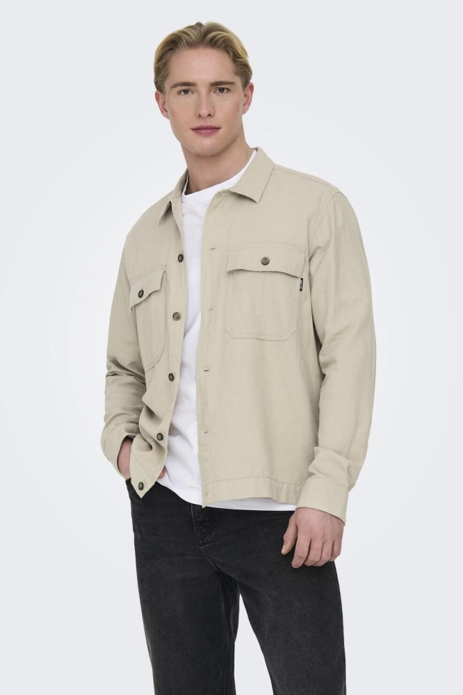 Only & Sons beige heren overhemd | Model vooraanzicht