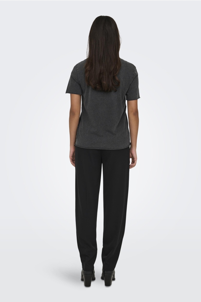 Only zwarte dames t-shirt | Model