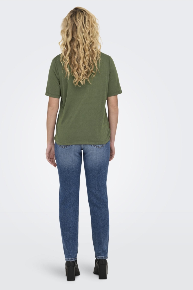 Only groene dames t-shirt | Model
