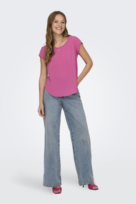 Only roze dames t-shirt | Model