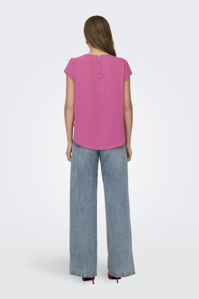 Only roze dames t-shirt | Model