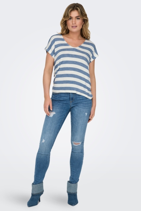 Only blauwe dames t-shirt | Model