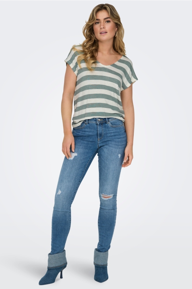 Only groene dames t-shirt | Model