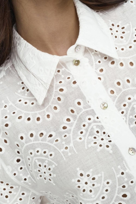 Only ecru dames blouse | Close up
