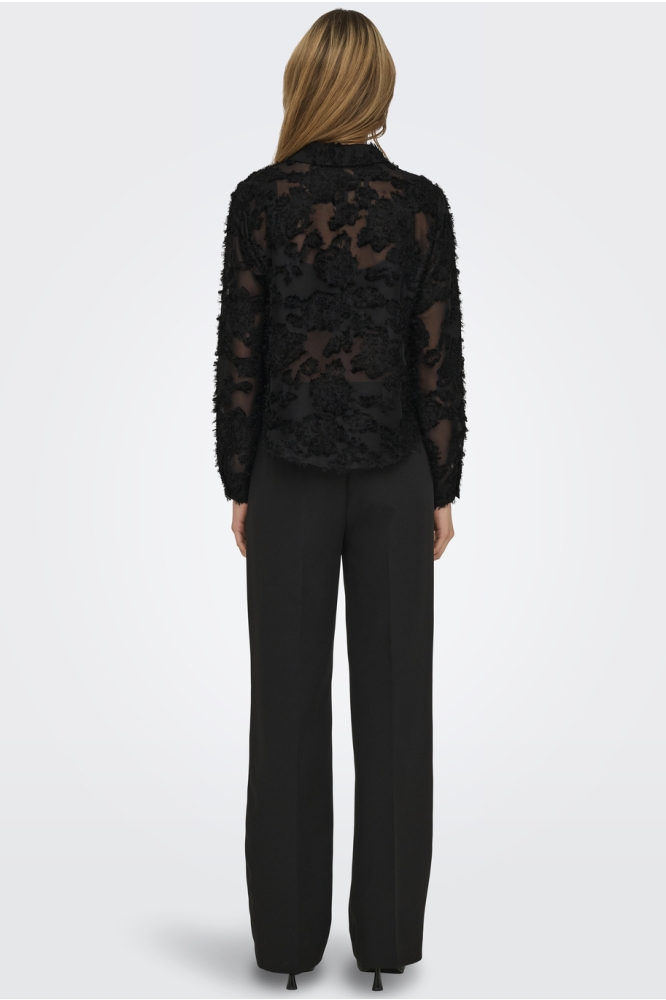 Jacqueline de Yong zwarte dames blouse | Model