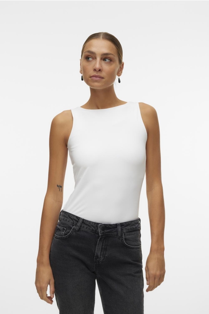 Vero Moda witte dames top | Model vooraanzicht