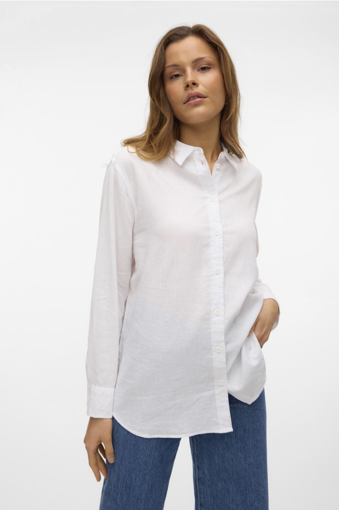 Vero Moda witte dames blouse | Model vooraanzicht