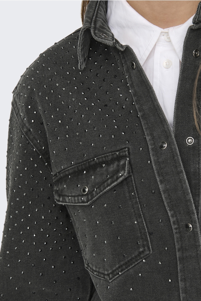 Jacqueline de Yong zwarte dames blouse | Close up