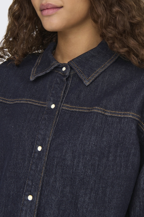 Only blauwe dames blouse | Close up