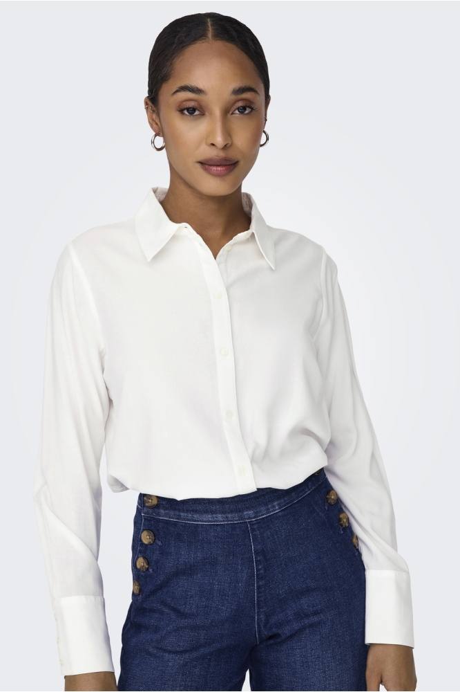 Only witte dames blouse | Model vooraanzicht
