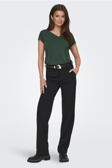 Only groene dames t-shirt | Model