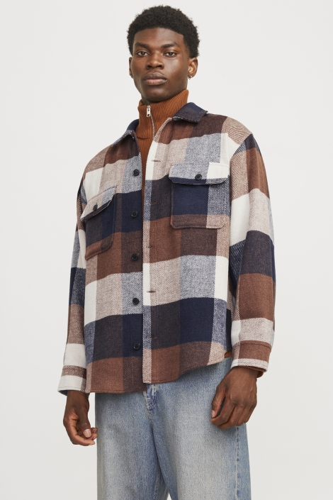 Jack & Jones beige heren overhemd | Model vooraanzicht