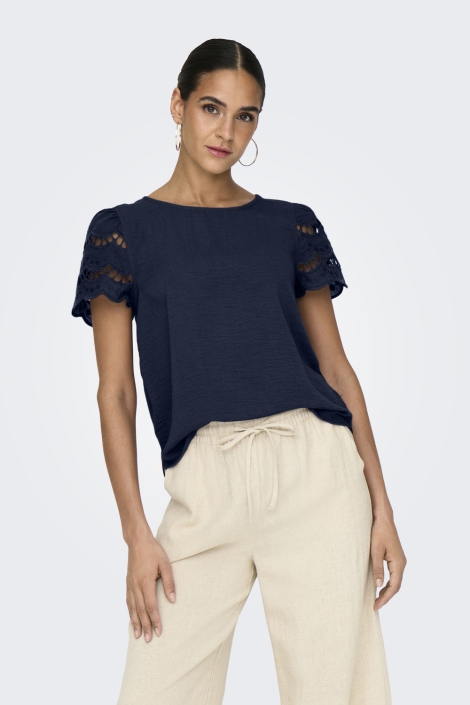 Jacqueline de Yong blauwe dames t-shirt | Model vooraanzicht