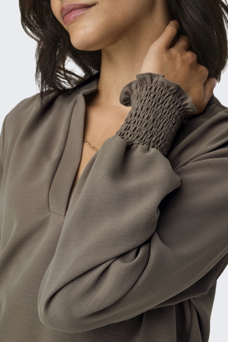 Only bruine dames blouse | Close up