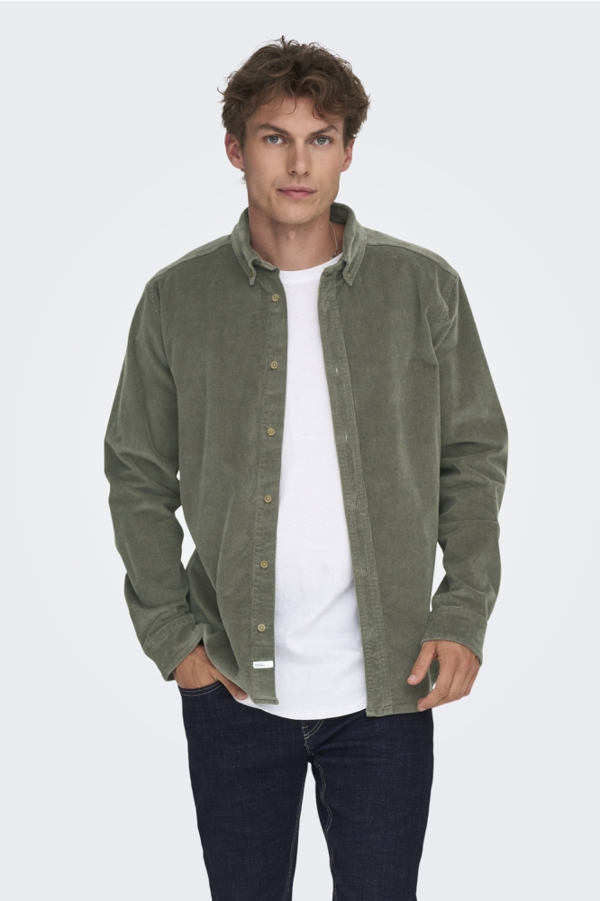 Only & Sons groene heren overhemd | Model vooraanzicht