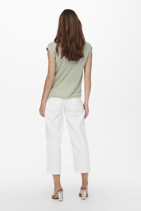 Only groene dames t-shirt | Model achteraanzicht