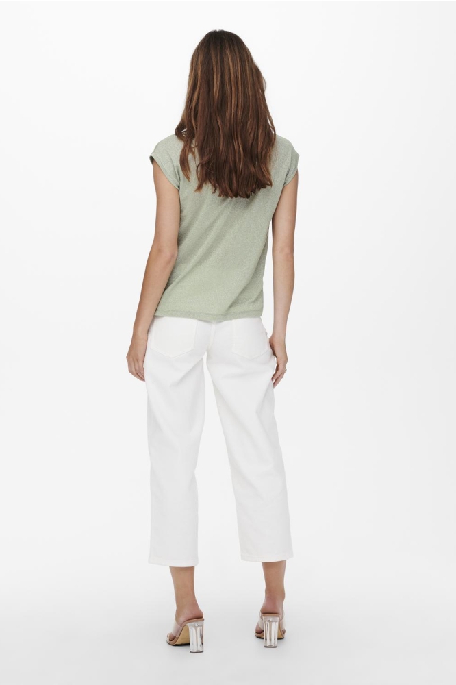 Only groene dames t-shirt | Model achteraanzicht