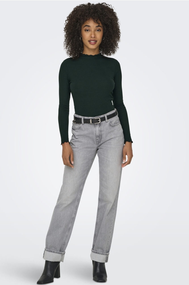 Only groene dames t-shirt | Model