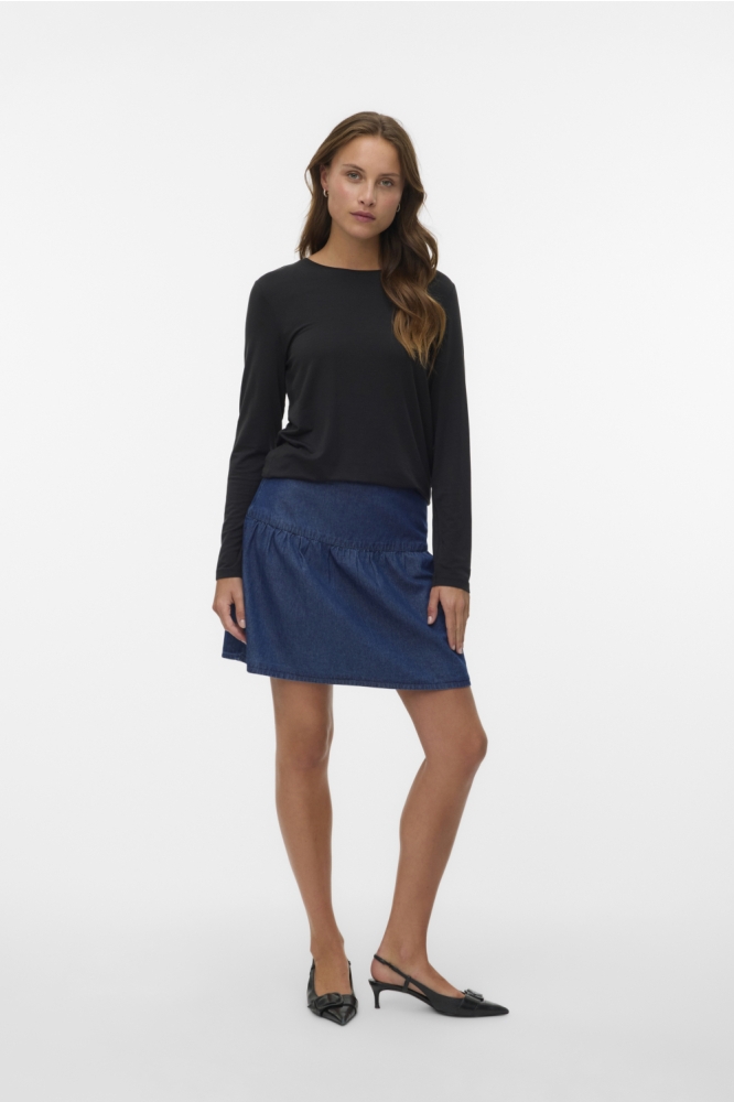 Vero Moda zwarte dames t-shirt | Model