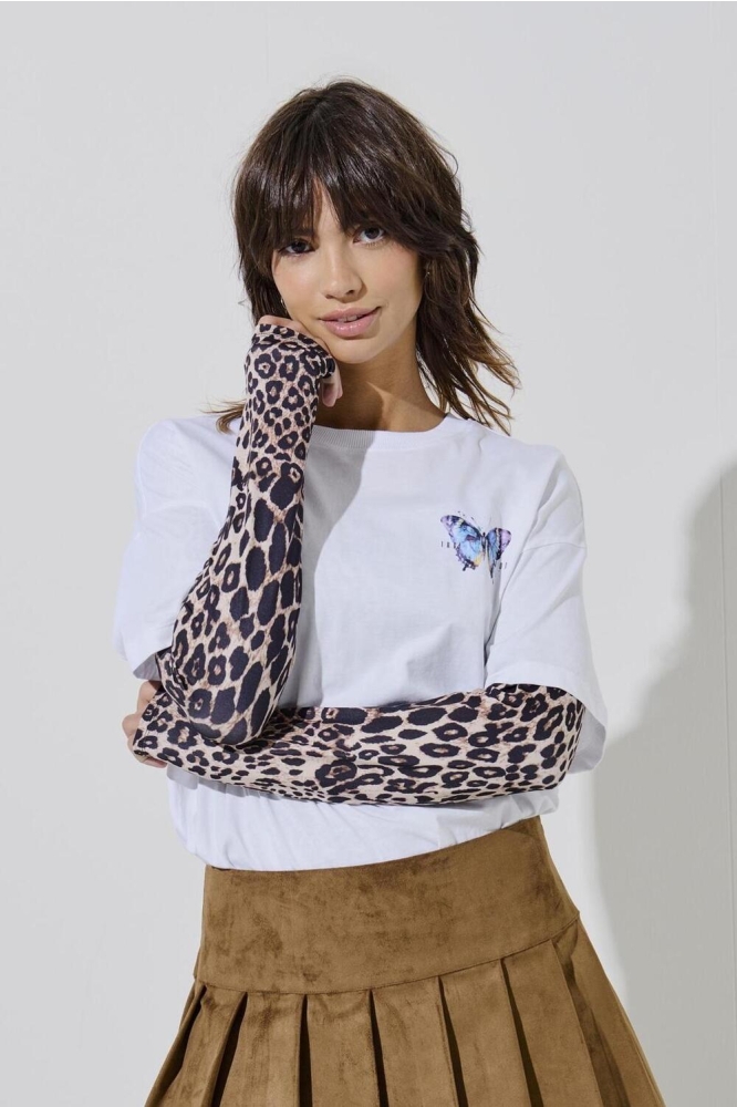 Only camel dames t-shirt | Model