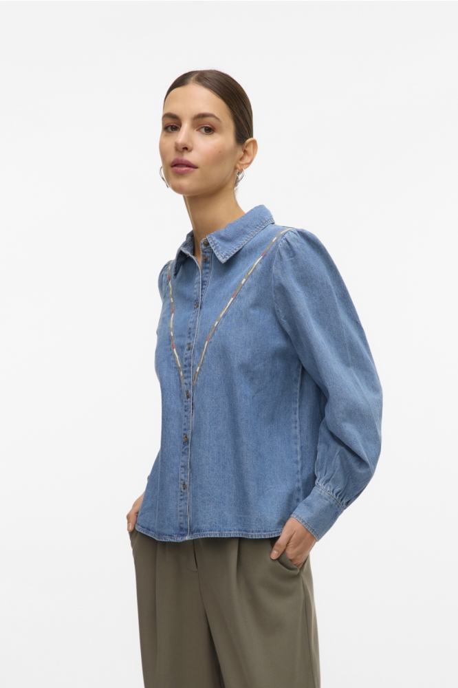 Vero Moda blauwe dames blouse | Model zijaanzicht