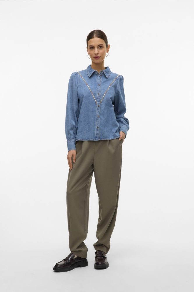 Vero Moda blauwe dames blouse | Model