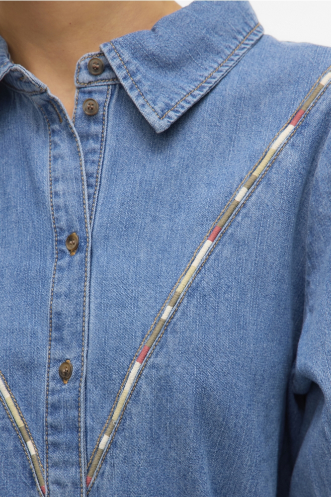 Vero Moda blauwe dames blouse | Close up