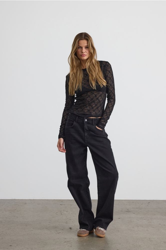 Noisy may zwarte dames t-shirt | Model