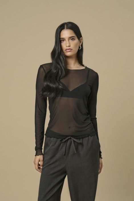 Jacqueline de Yong zwarte dames t-shirt | Model vooraanzicht