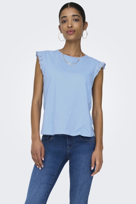 Jacqueline de Yong blauwe dames top | Model vooraanzicht