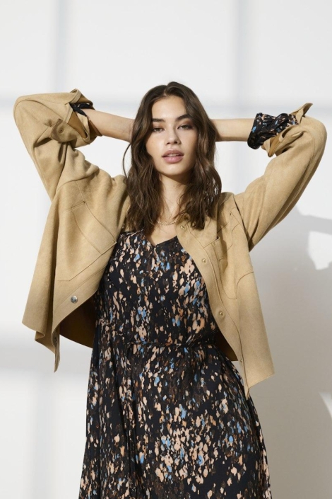 Jacqueline de Yong camel dames blouse | Model