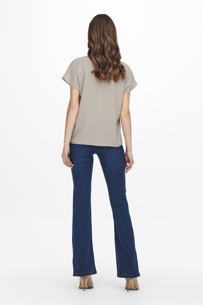 Jacqueline de Yong beige dames t-shirt | Model achteraanzicht