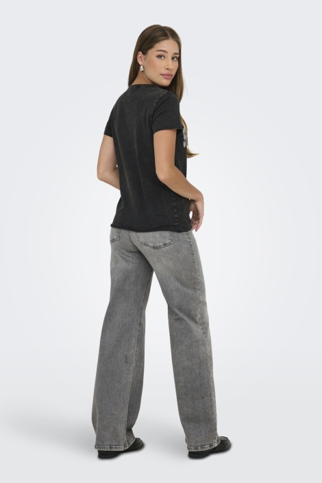 Only zwarte dames t-shirt | Model