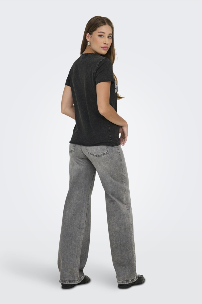 Only zwarte dames t-shirt | Model