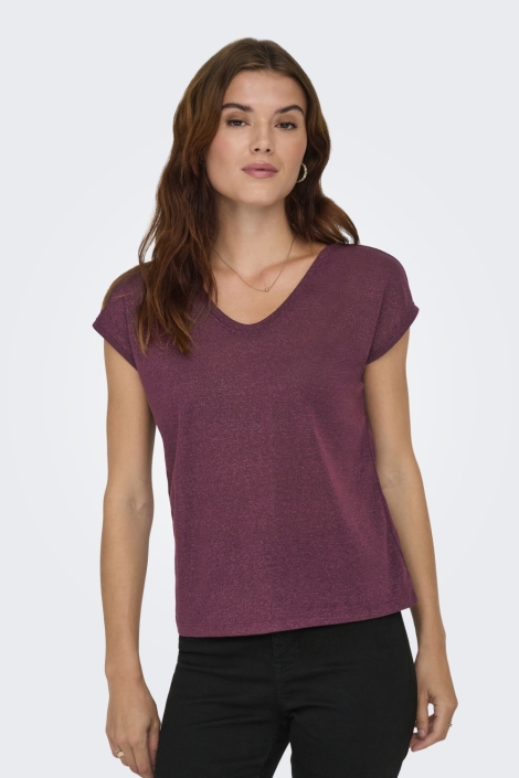 Only bordeaux dames t-shirt | Model vooraanzicht