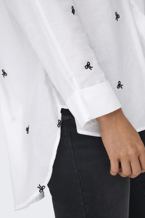 Only witte dames blouse | Close up