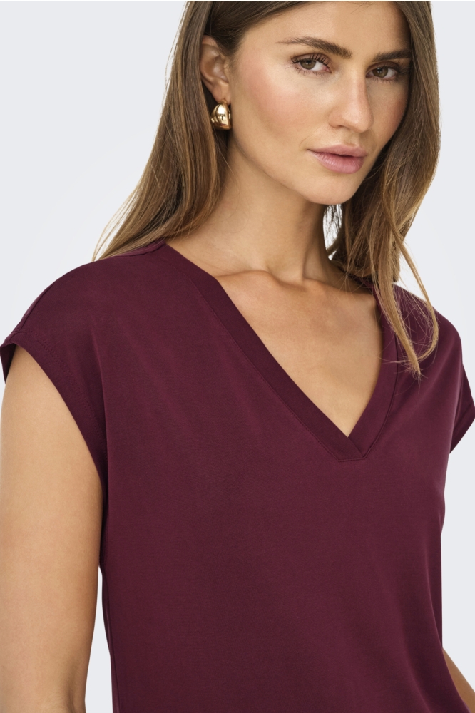 Only rode dames t-shirt | Close up