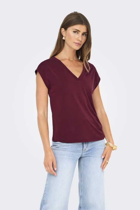 Only rode dames t-shirt | Model vooraanzicht