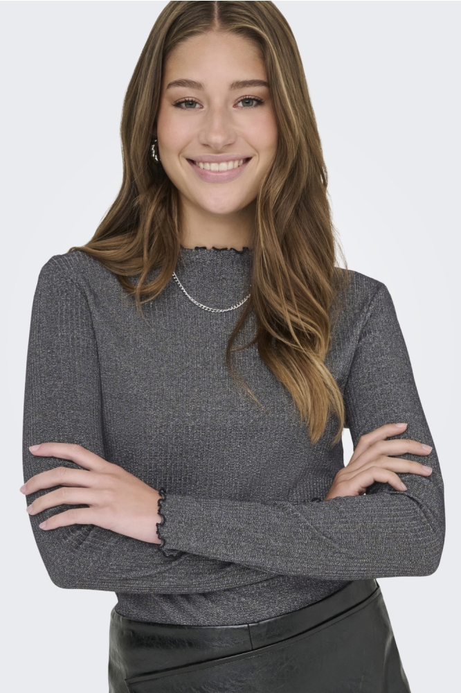 Only zwarte dames t-shirt | Model vooraanzicht