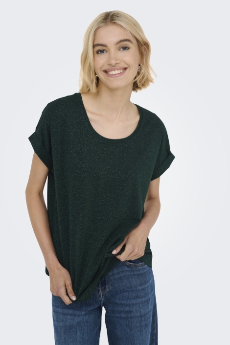 Only groene dames t-shirt | Model vooraanzicht