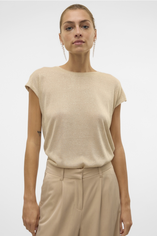 Vero Moda beige dames t-shirt | Model vooraanzicht