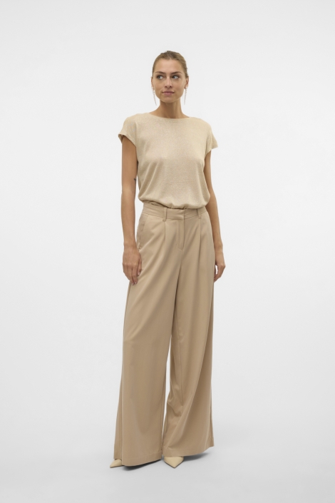 Vero Moda beige dames t-shirt | Model
