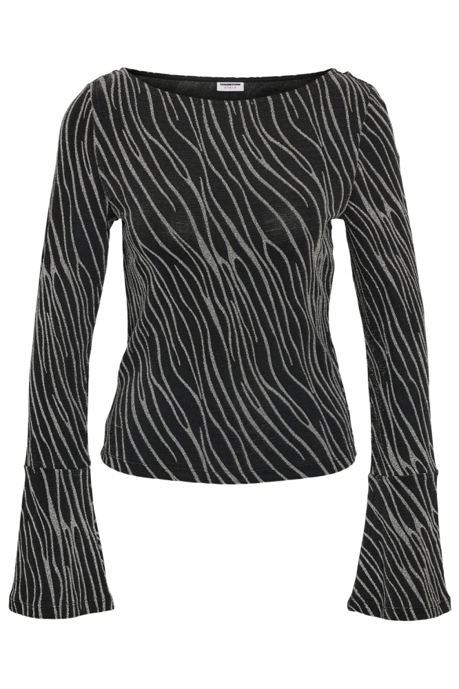 Noisy may zwarte dames t-shirt | Model vooraanzicht