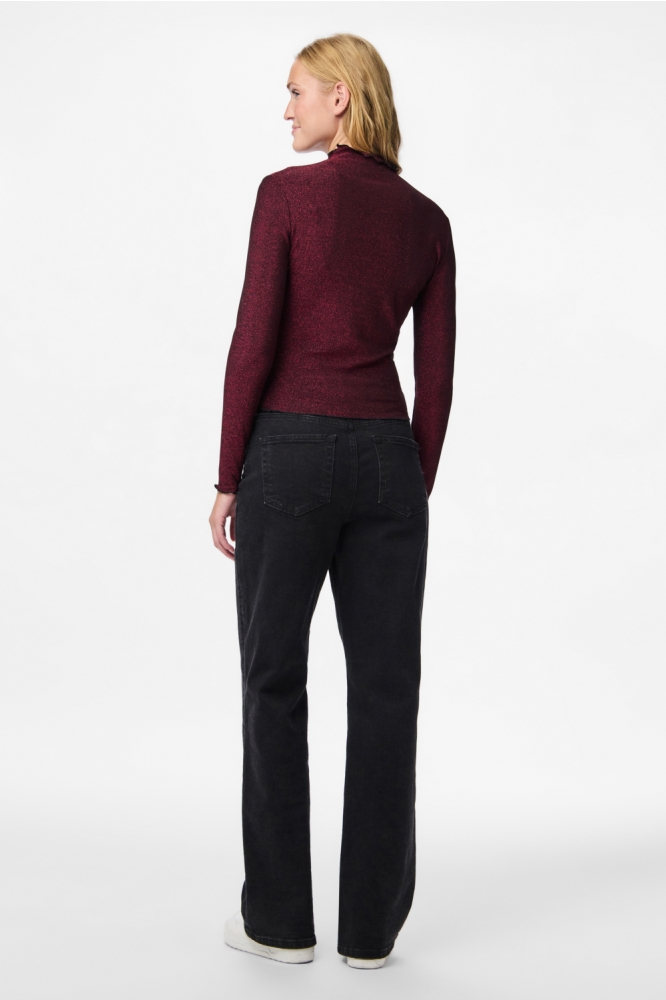 Pieces roze dames t-shirt | Model achteraanzicht