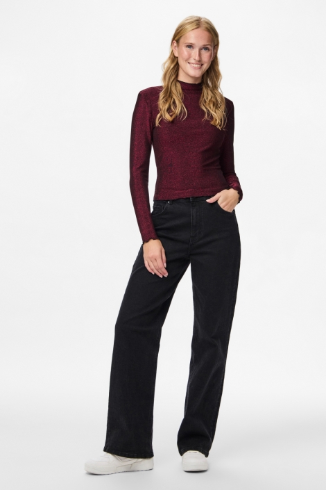 Pieces roze dames t-shirt | Model