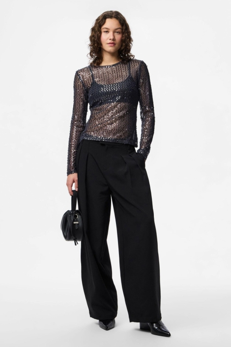 Pieces grijze dames t-shirt | Model