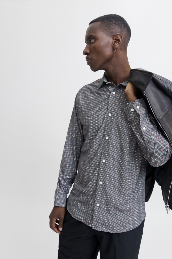 Jack & Jones blauwe heren overhemd | Model vooraanzicht