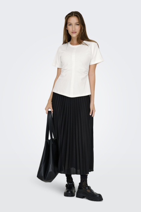 Only ecru dames t-shirt | Model