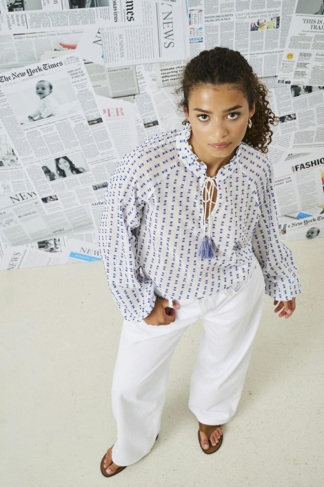 Only witte dames blouse | Sfeerbeeld, In situatie