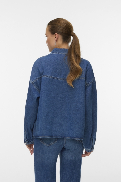 Vero Moda blauwe dames blouse | Model achteraanzicht